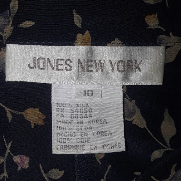 NEW Jones New York 100% Silk Black Floral Blouse - Picture 4 of 4